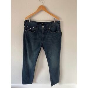 NWT True Religion Geno Men's Size 36x32 Flap Big T Relaxed Slim Jeans